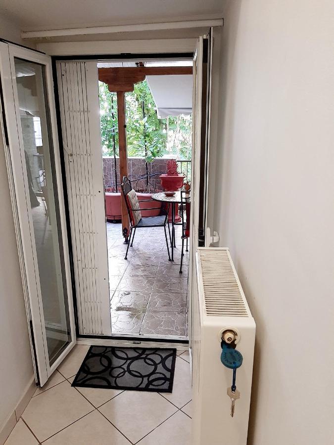 Large Terrace Apartment Near City Centre Atenas Exterior foto